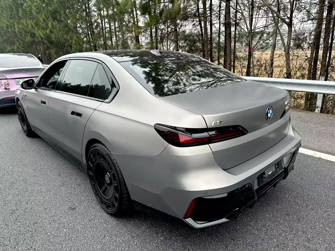BMW i7 2023 Model xDrive60L M Sport Package фото 6