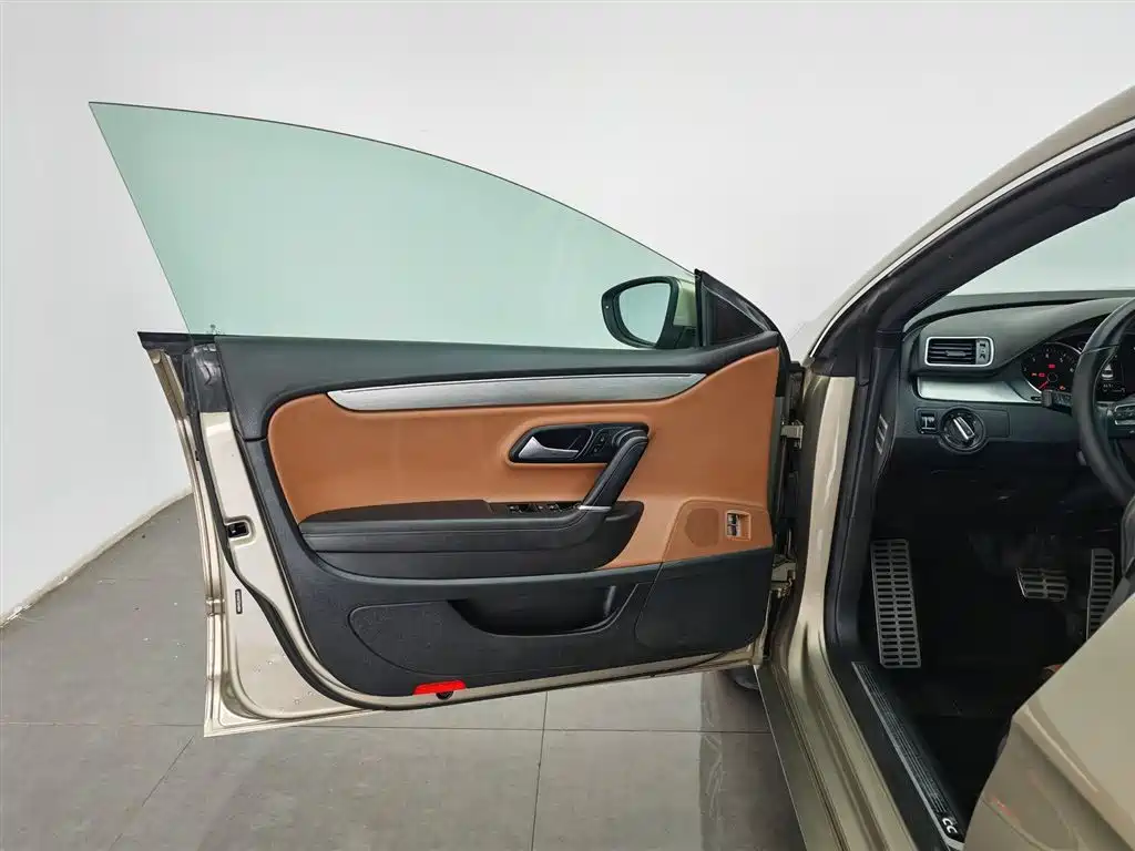 Volkswagen FAW-Volkswagen CC 2015 2.0TSI Luxury фото 8