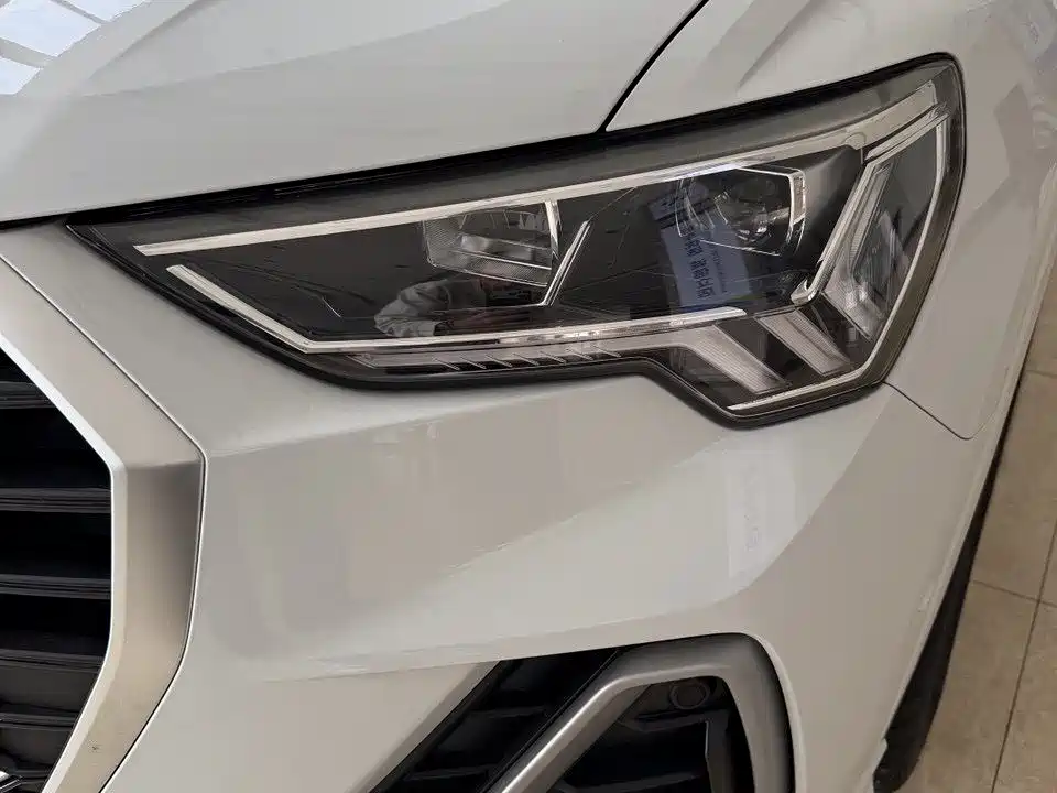 Audi Q3 2023 35 TFSI Progressive Dynamic (1.4T) фото 6