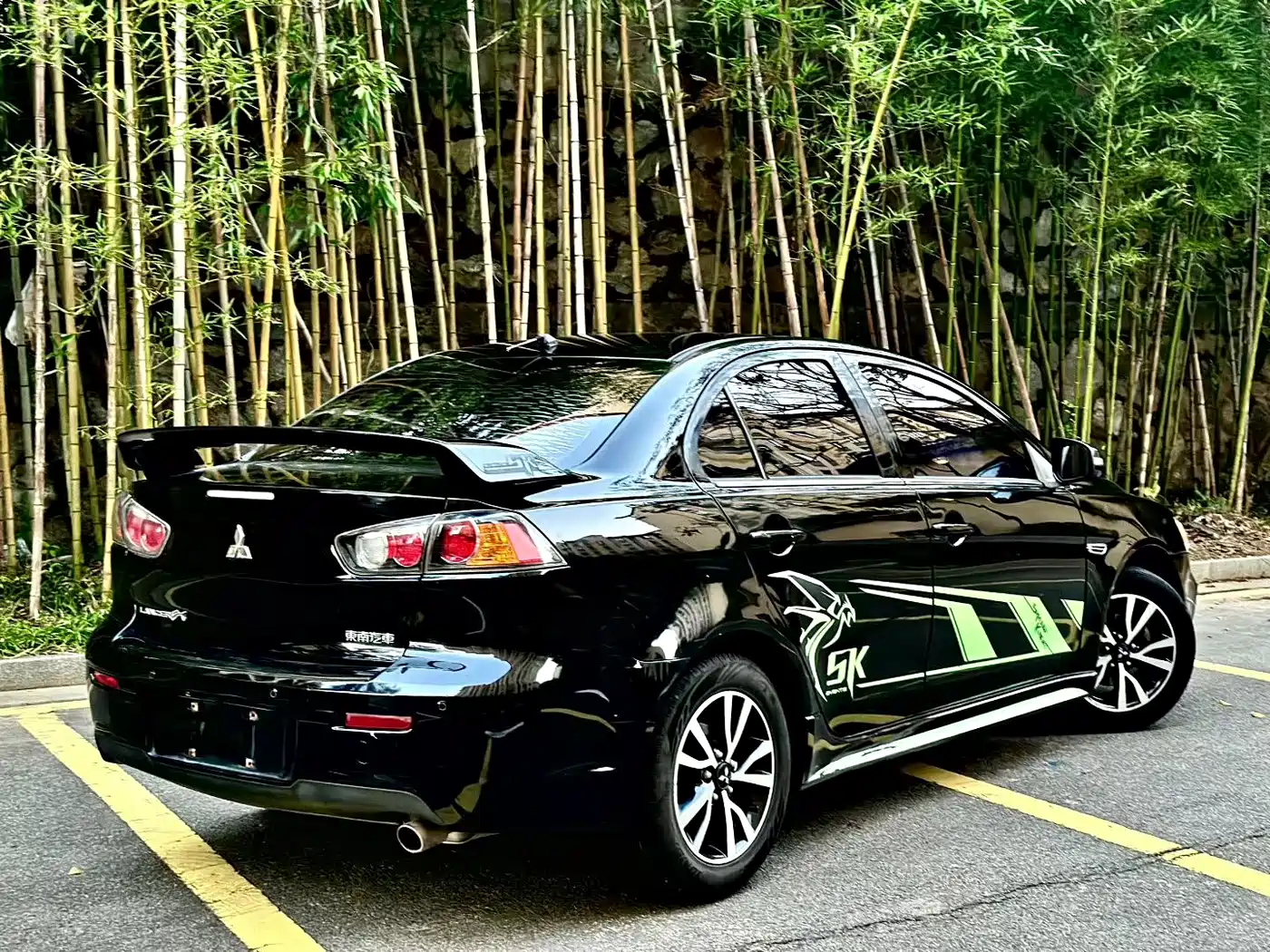 Mitsubishi Lancer EX 2015 1.8L Manual Phantom Edition фото 9