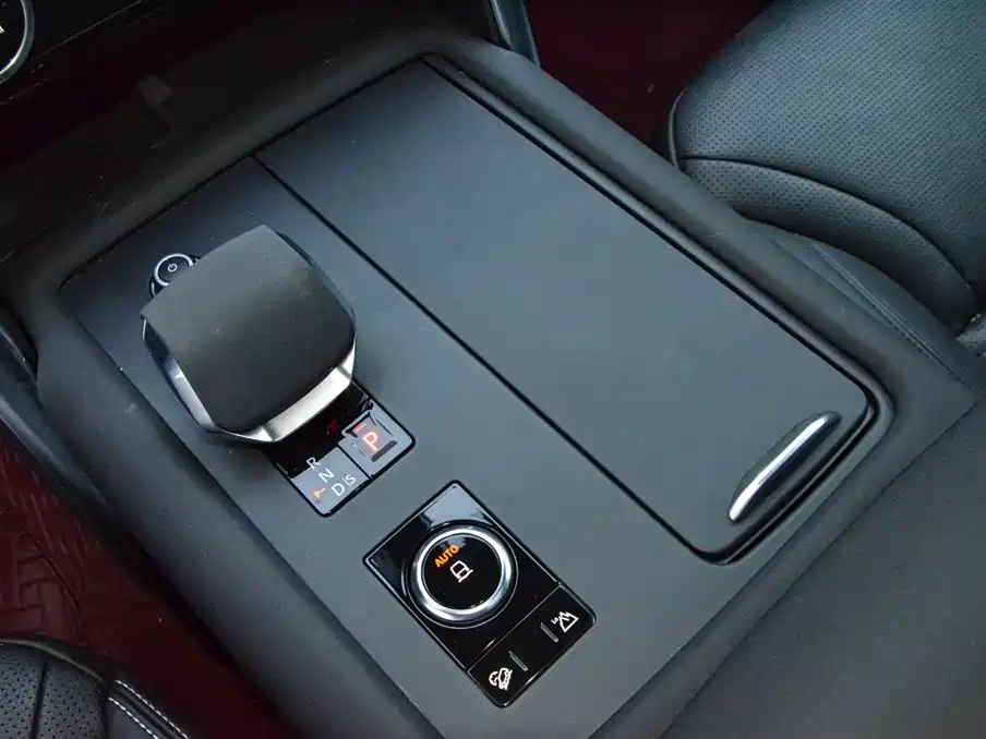 Land Rover Discovery 2021 360PS R-Dynamic S фото 15