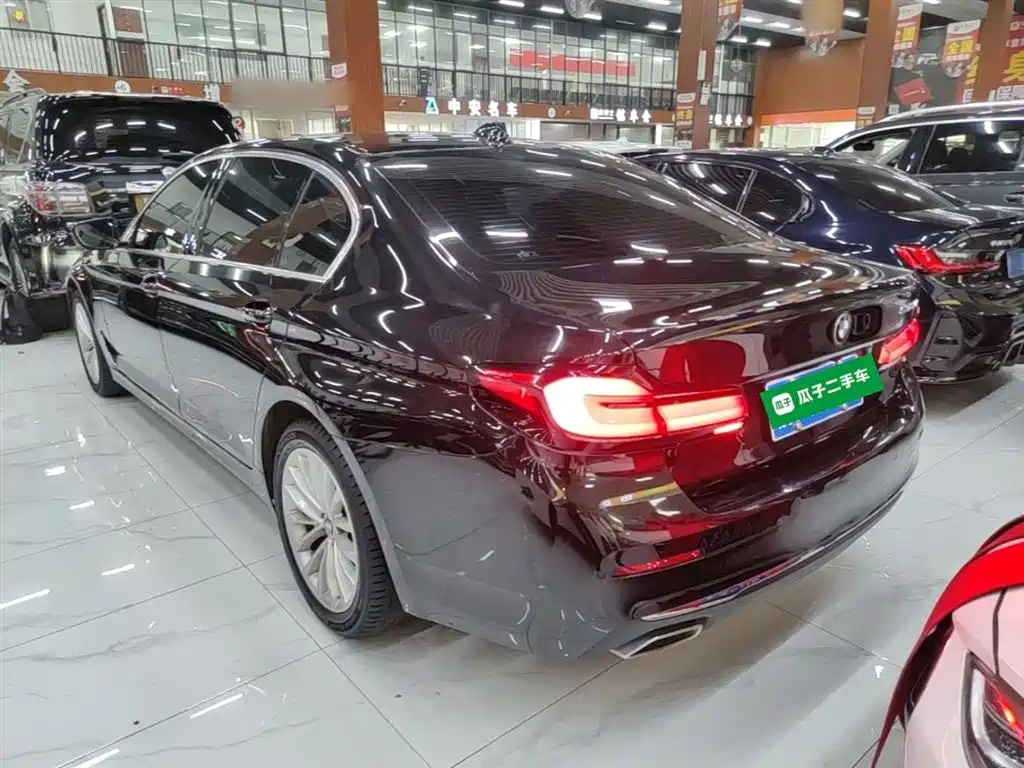 BMW 5-SERIES