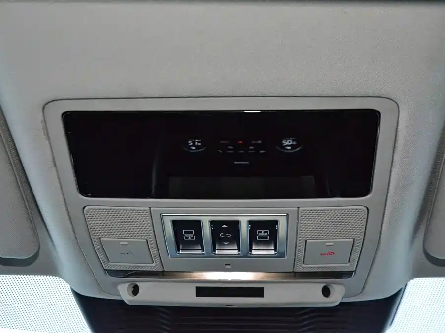 Land Rover Discovery 2021 360PS R-Dynamic S фото 20