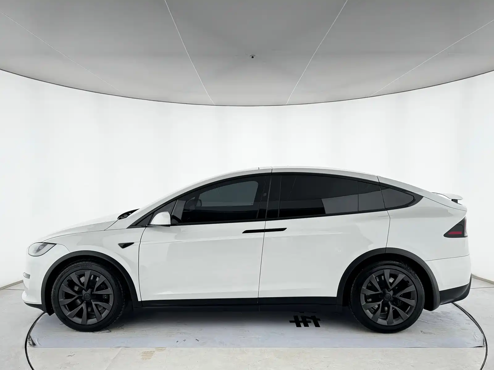 Фото 3 - Tesla Model X