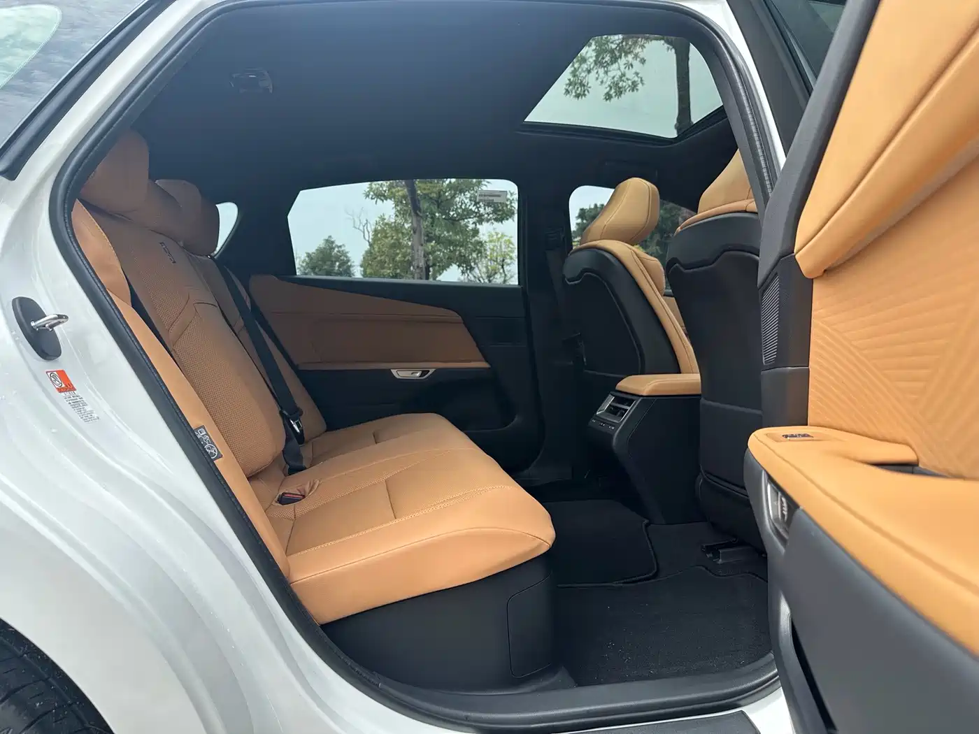 Lexus ES 2026 2025 Model 300h Base Version