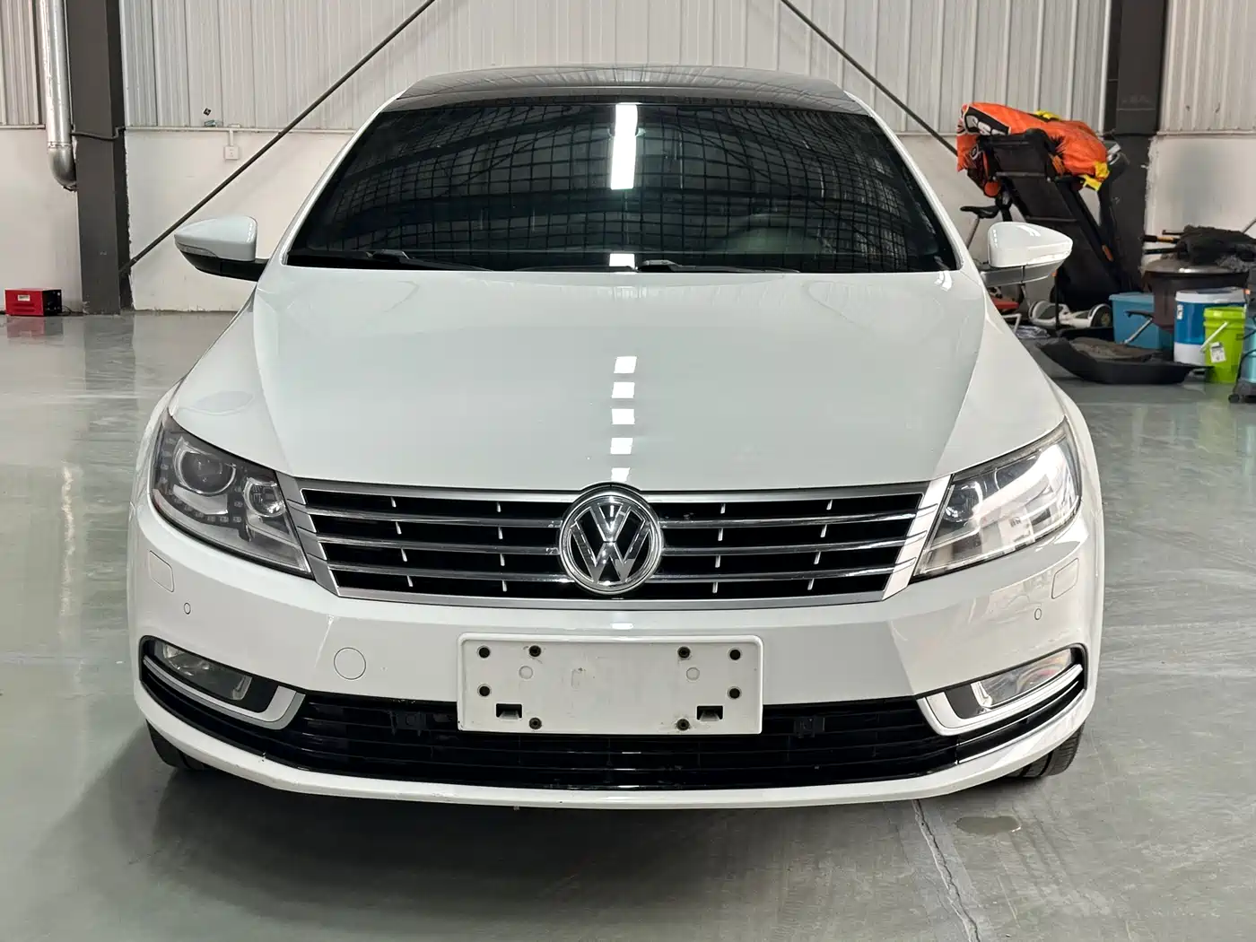 Volkswagen FAW-Volkswagen CC 2016 Model 2.0TSI Luxury фото 2