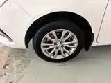 Фото 23 - Geely Vision