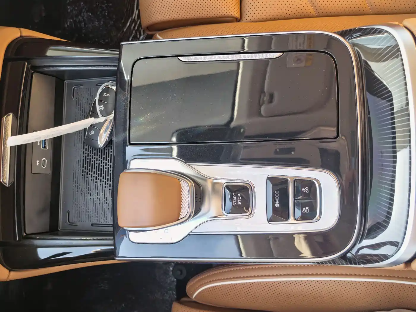 Hongqi H9 2025 2.0T 2WD Qixiang Luxury Business Edition 5-seater фото 17