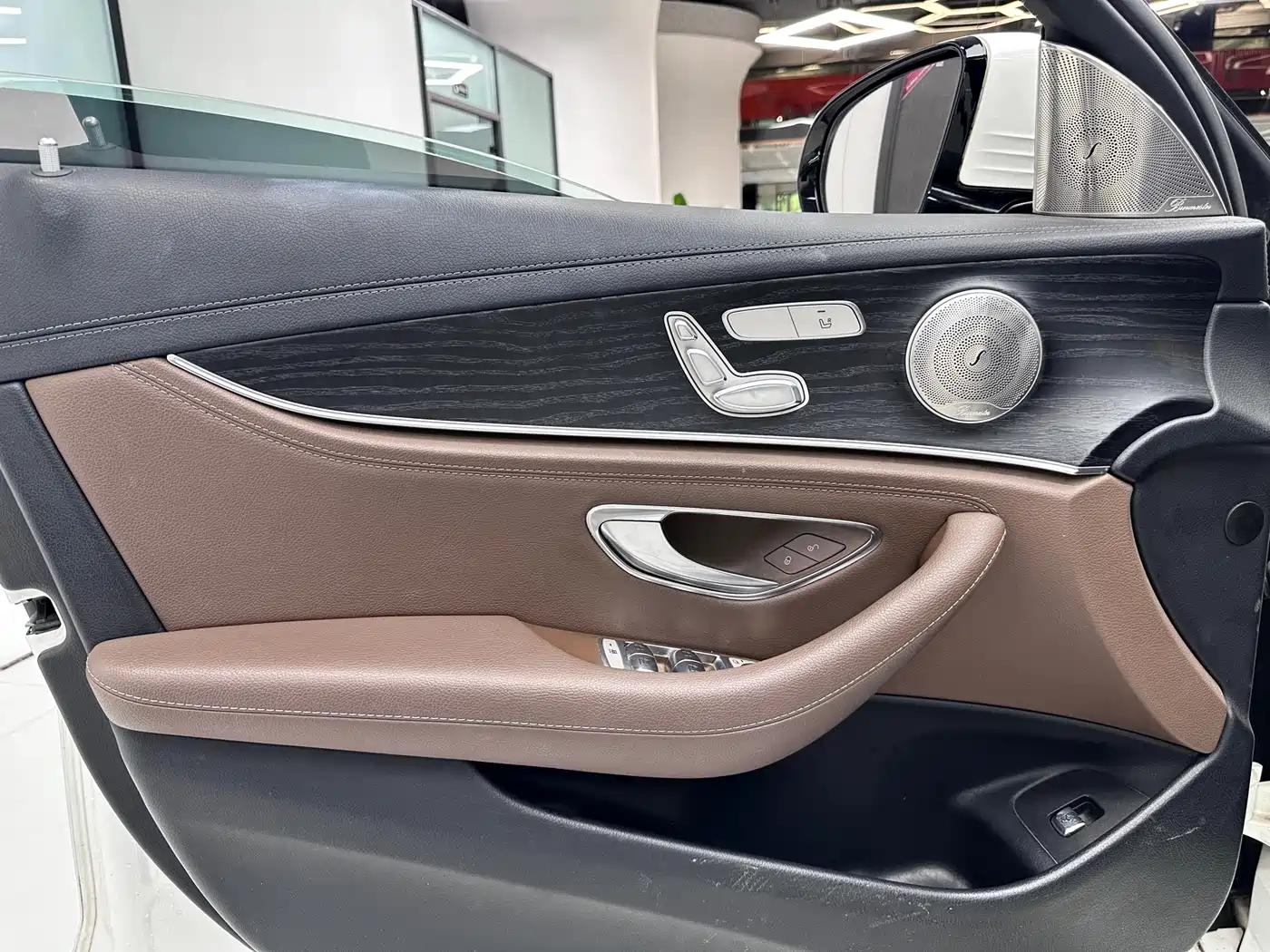 Mercedes-Benz E-Class 2018 E 200 L Sport фото 9