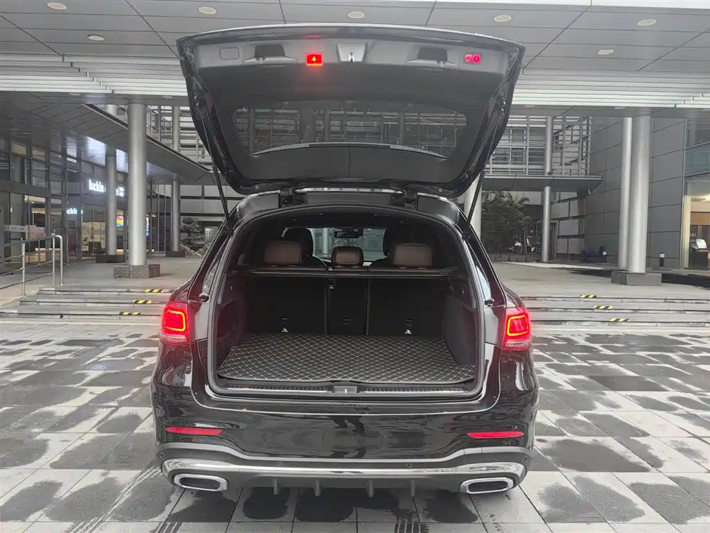 Mercedes-Benz GLC 2022 Model GLC 260 L 4MATIC Luxury Edition фото 18