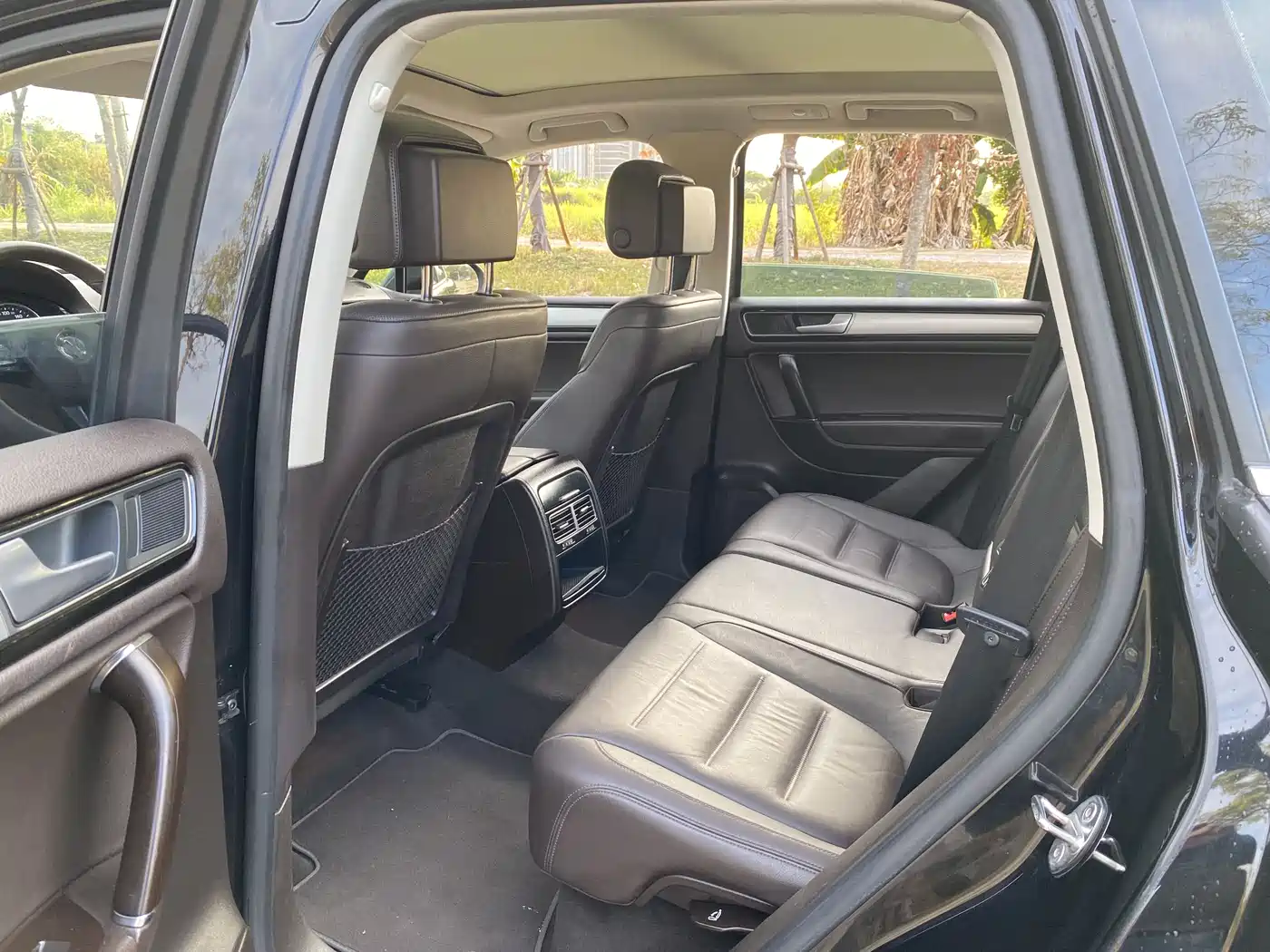 Volkswagen Touareg 2017 3.0TSI Explorer Edition фото 6