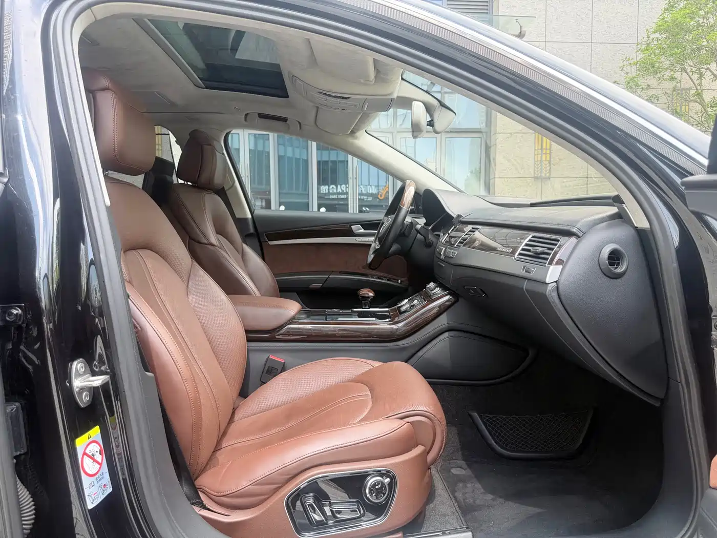 Audi A8 2014 A8L 6.3 FSI W12 quattro Flagship фото 7