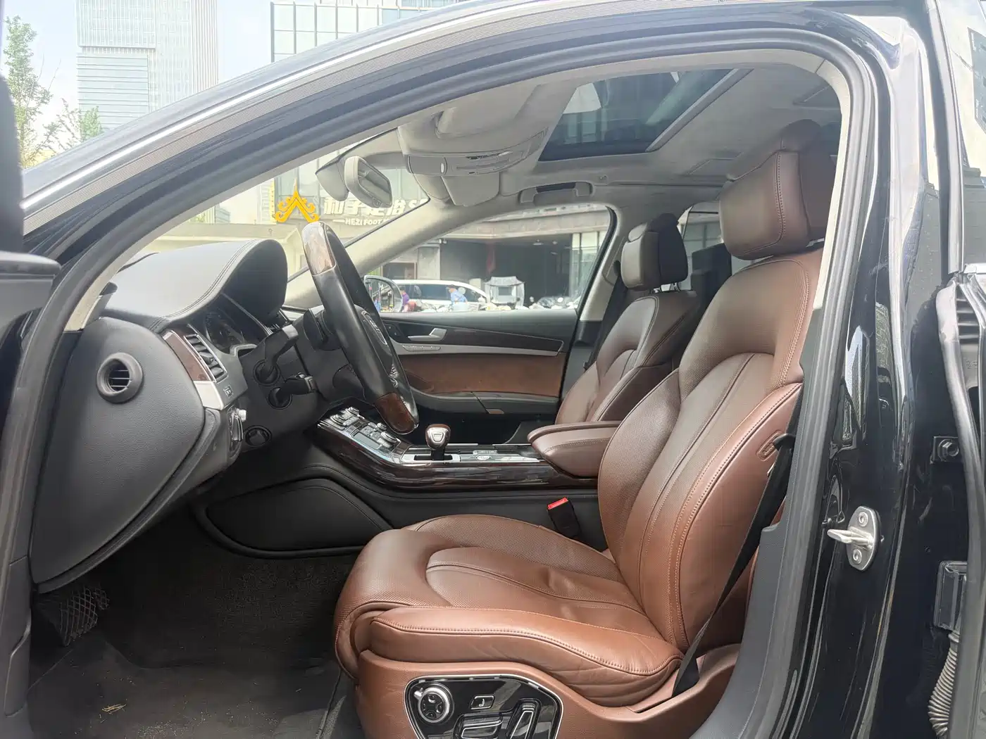 Audi A8 2014 A8L 6.3 FSI W12 quattro Flagship фото 24