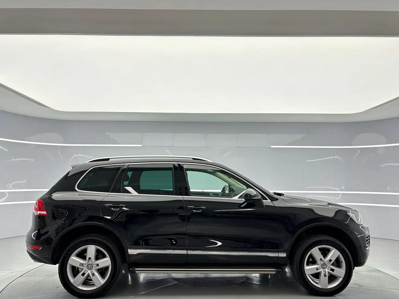 Volkswagen Touareg 2013 3.0TSI X 10th Anniversary Limited Edition фото 7