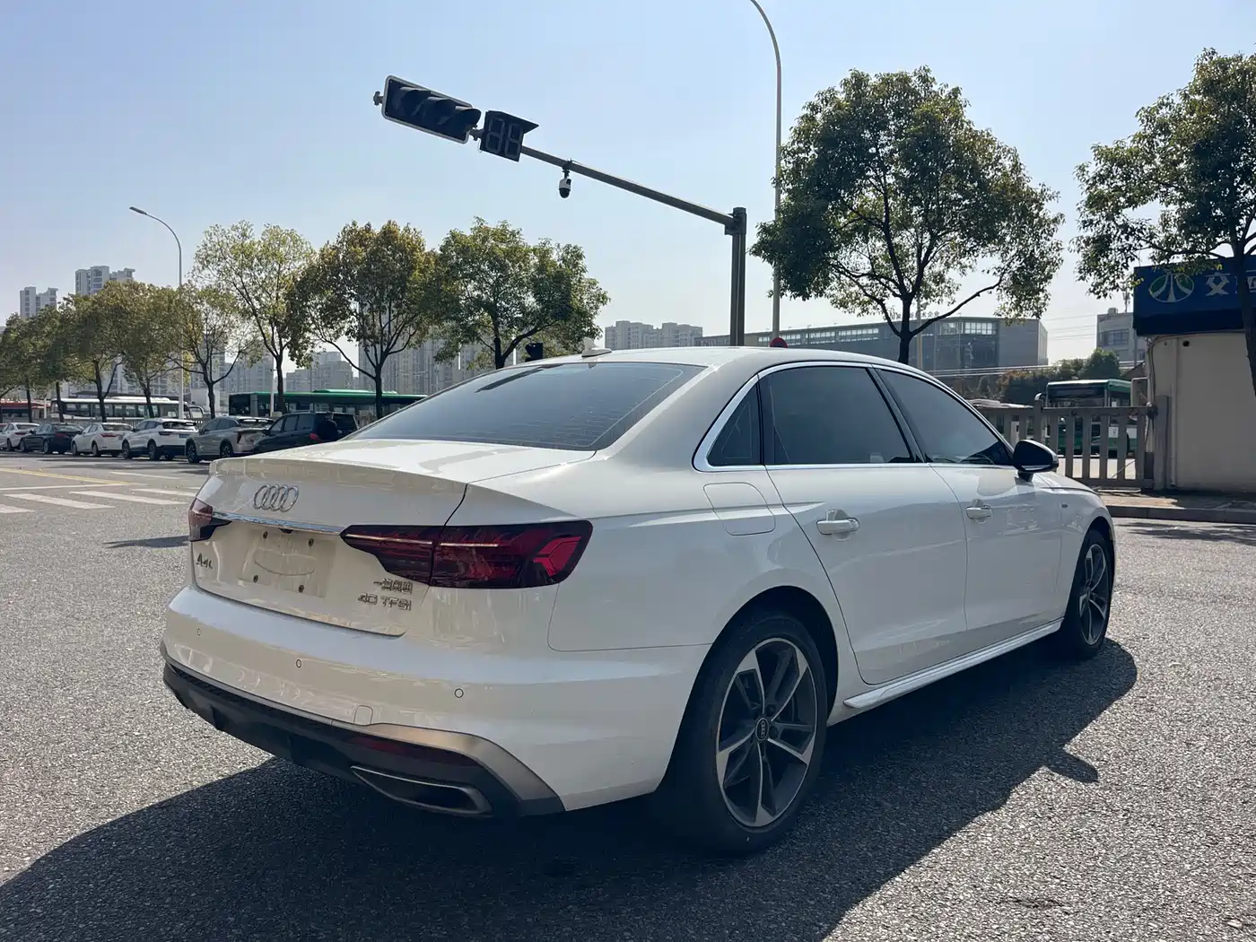 Audi A4L 2023 40 TFSI Fashion Dynamic фото 16