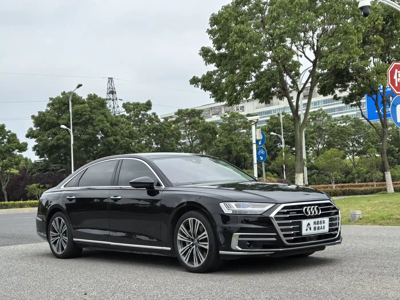 Audi A8 2019 Facelift Plus A8L 55 TFSI quattro Premium фото 3