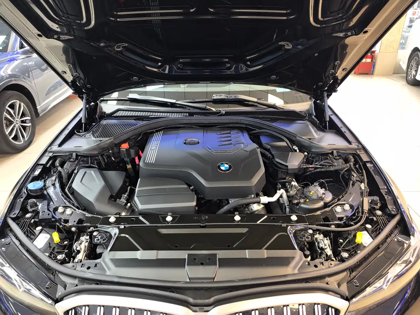BMW 3 Series 2023 320Li M Sport Package фото 7