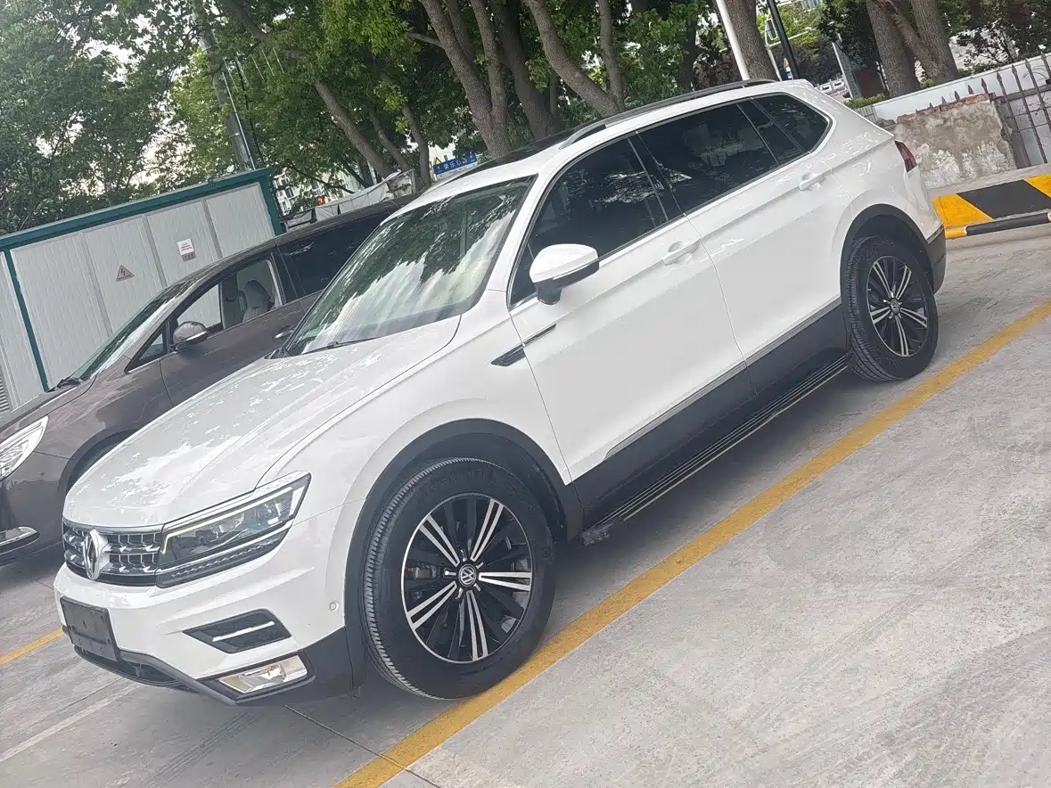 Volkswagen Tiguan L 2017 330TSI Automatic 2WD Flagship Edition фото 2