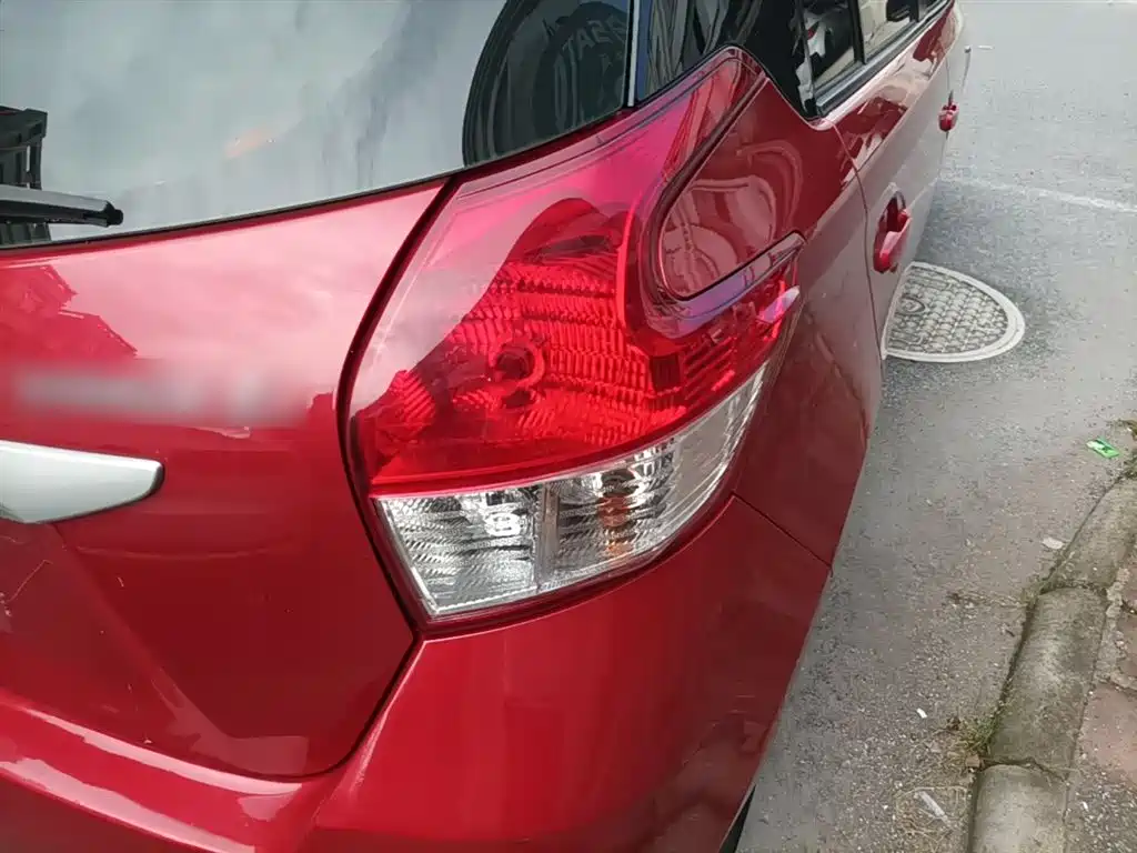 Toyota YARiS L Zhi Xuan 2015 1.5E Auto Charming Edition фото 8