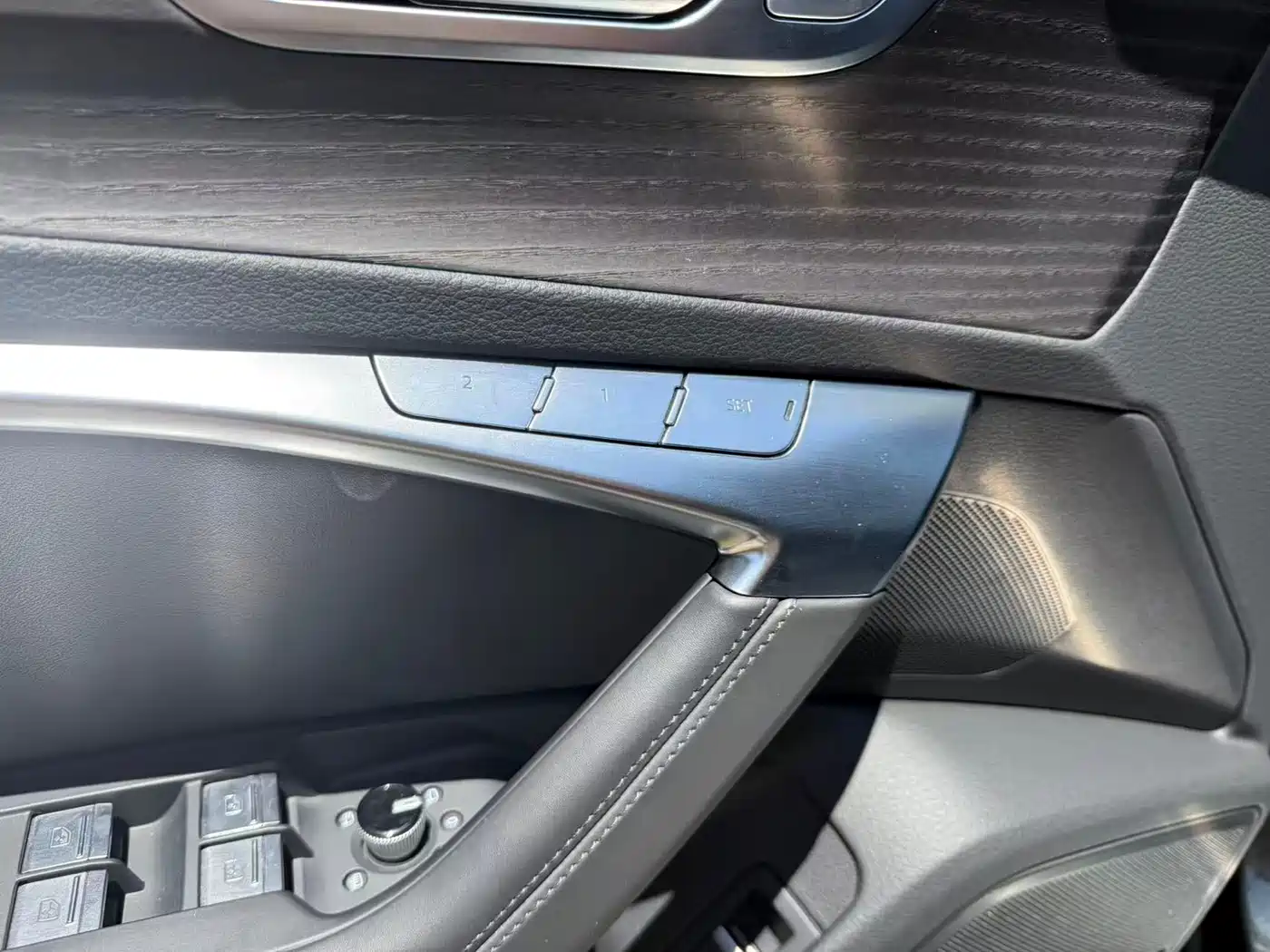 Audi A6L 2024 45 TFSI quattro Exclusive Dynamic фото 9