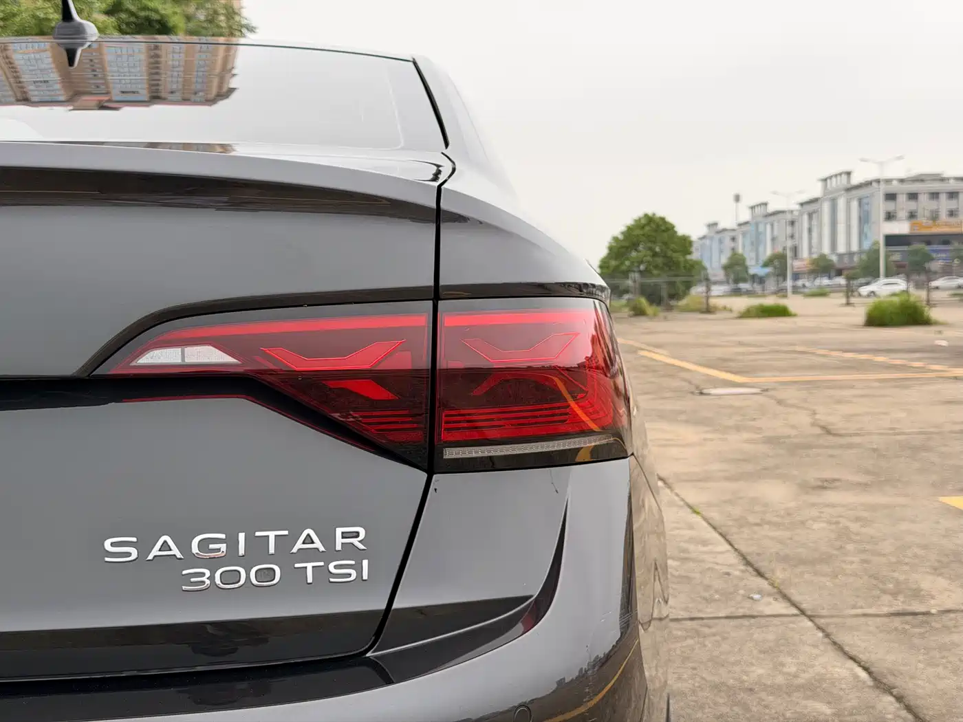 Volkswagen Sagitar 2023 300TSI DSG Surpassing Edition фото 29