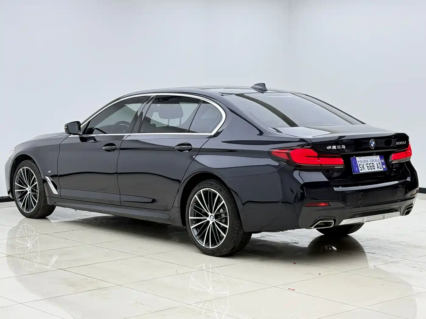 BMW 5-SERIES
