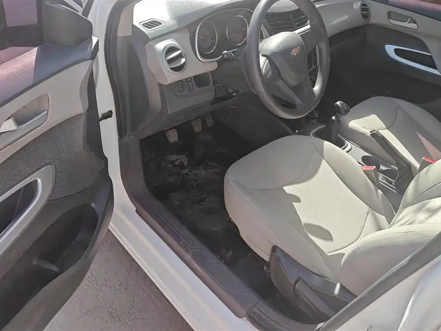 Chevrolet Sail 2015 Sail 3 1.3L Manual Cozy Edition фото 9