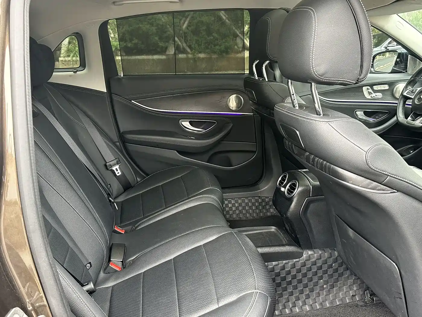 Mercedes-Benz E-Class 2016 E 300 L Sport Fashion Type фото 9