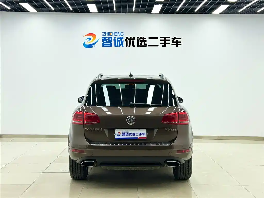 Volkswagen Touareg 2011 3.0TSI Comfort фото 3