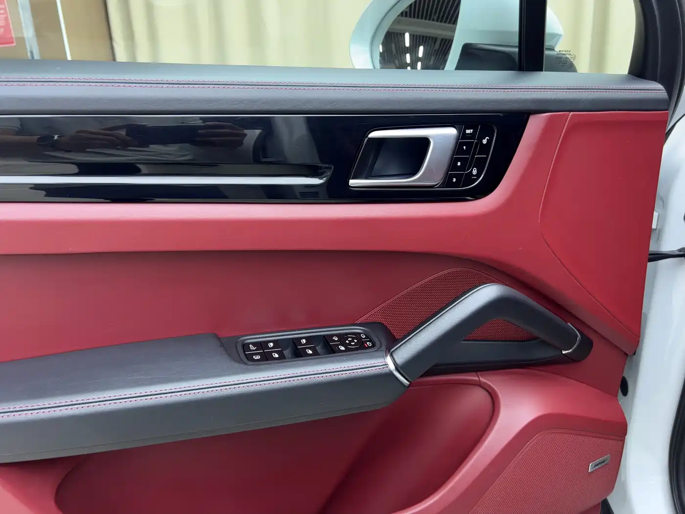 Porsche Cayenne New Energy 2019 Cayenne E-Hybrid 2.0T фото 7