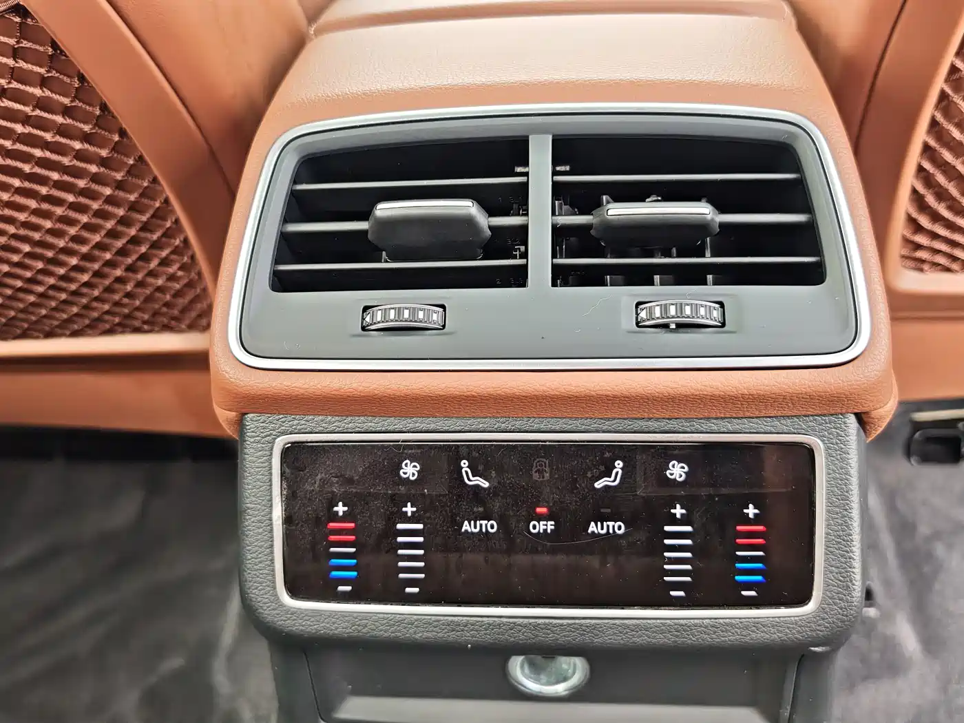 Audi A6L 2019 45 TFSI quattro Premium Elegance фото 13