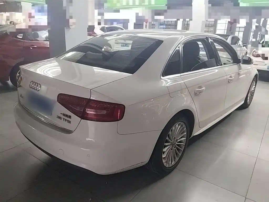 Audi A4L 2015 35 TFSI Auto Comfort фото 7