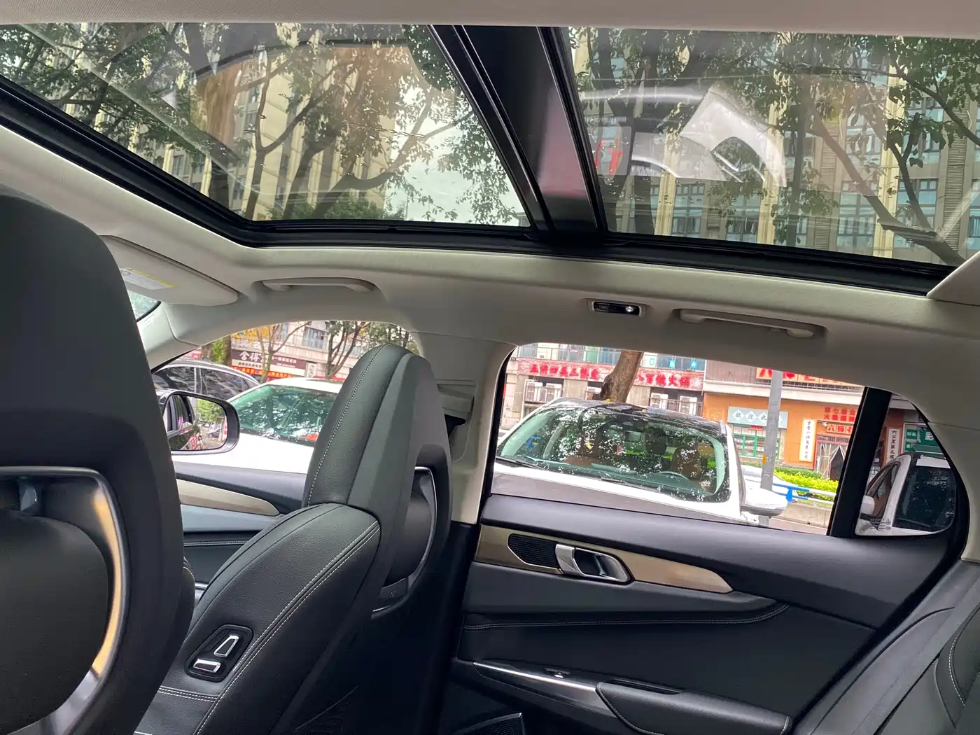 Lynk & Co 01 2019 2.0T 2WD Pro Edition China V фото 12