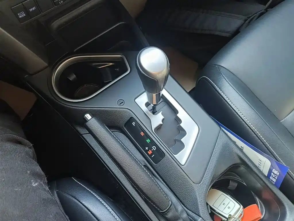 Toyota RAV4 Rongfang 2016 2.0L CVT 2WD Smart (China V) фото 14