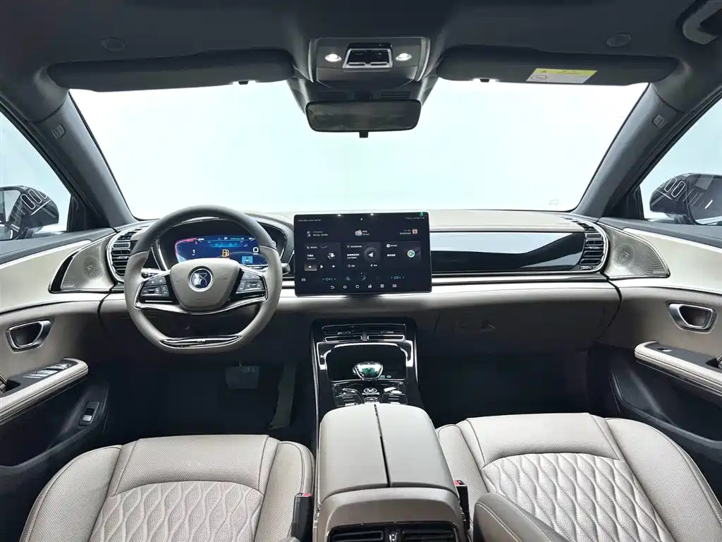 BYD Han 2023 DM-i Champion Edition 121KM Honor фото 9