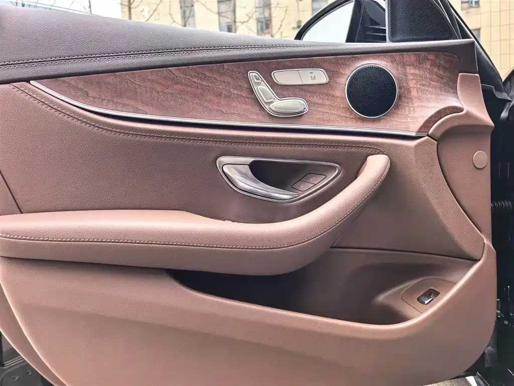 Mercedes-Benz E-Class 2021 Facelift E 260 L фото 13