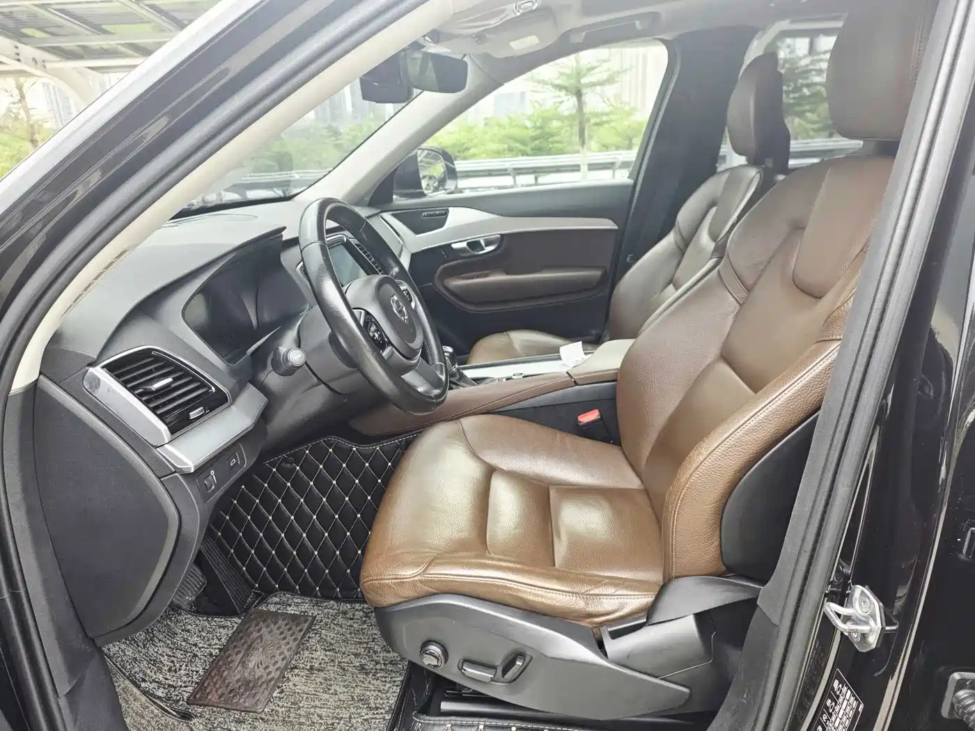 Volvo XC90 2018 T6 Momentum 7-Seater фото 6
