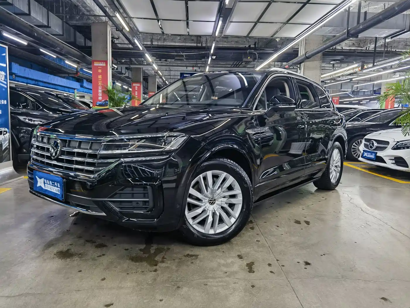 Volkswagen Touareg 2023 2.0TSI R-Line Edition