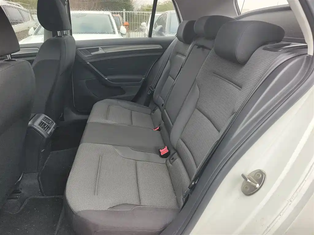 Volkswagen Golf 2015 1.4TSI Automatic Comfort фото 14