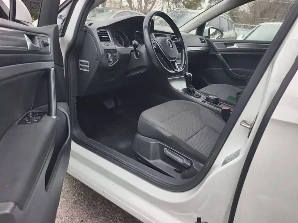 Volkswagen Golf 2015 1.4TSI Automatic Comfort фото 13