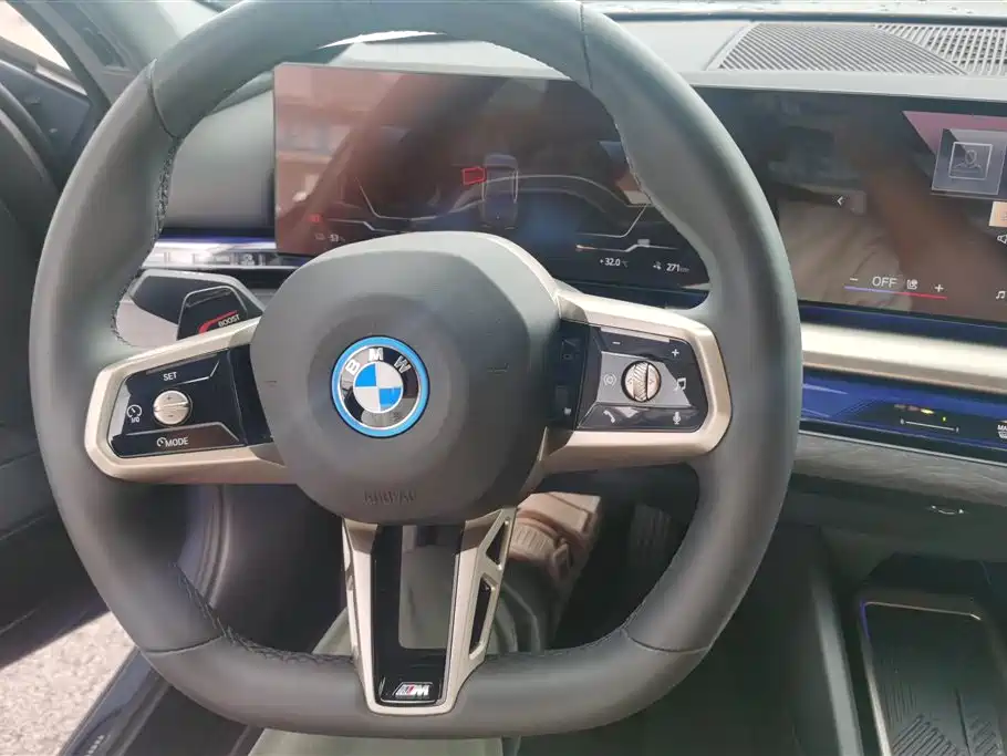 BMW i5 2024 eDrive 35L Premium Model M Sport Package фото 15