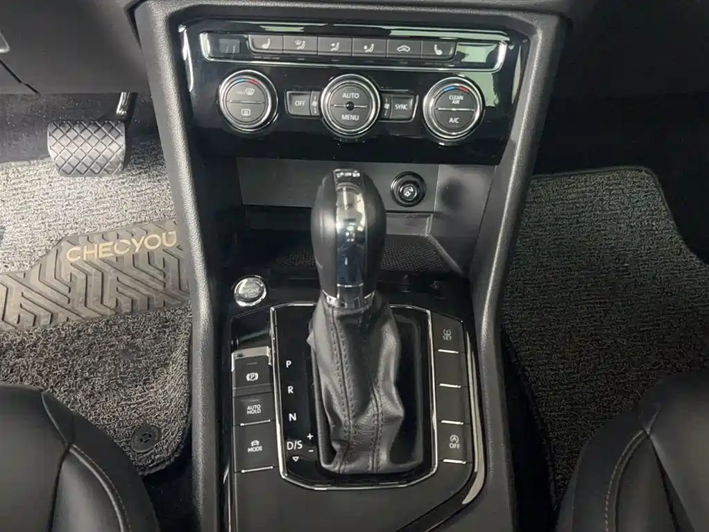 Volkswagen Tharu 2020 280TSI 2WD Luxury Edition China VI фото 10