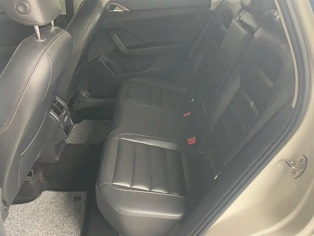 Volkswagen Tharu 2020 280TSI 2WD Luxury Edition China VI фото 16