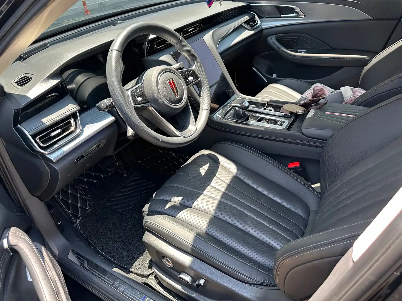 Hongqi H5 2024 2.0T Automatic Smart Connect Flag Enjoy Edition фото 9