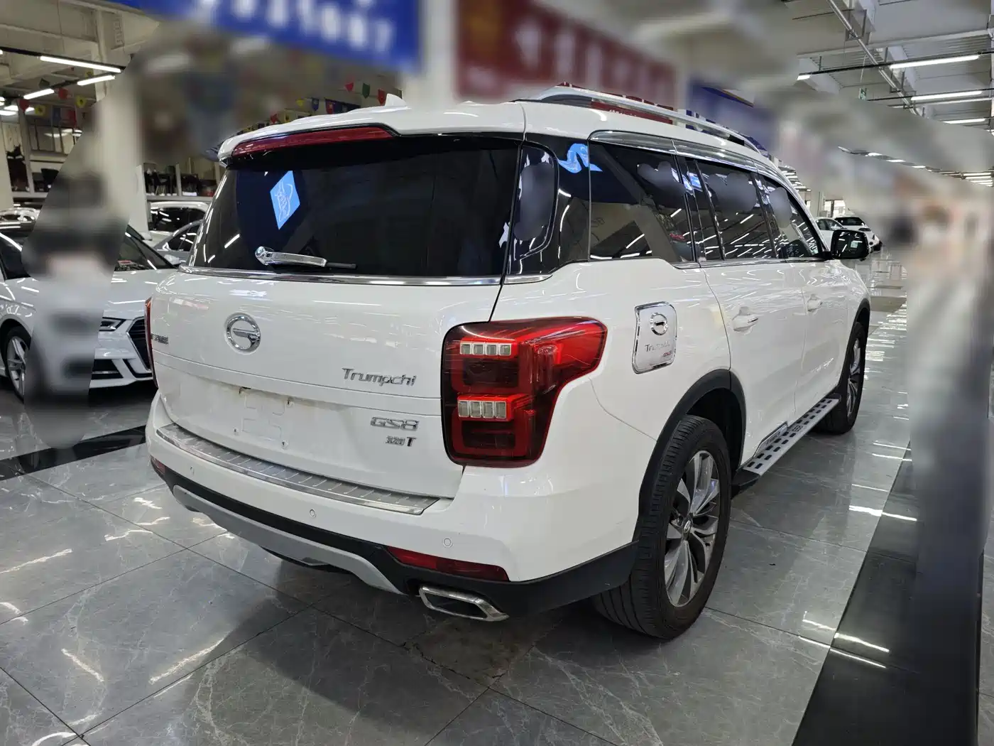 GAC Trumpchi Trumpchi GS8 2017 320T 2WD Luxury Smart Connect (7-seater) фото 4