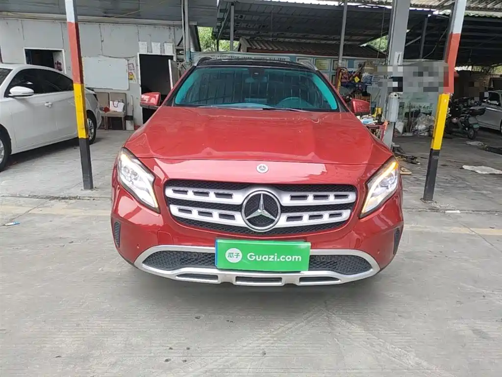 Mercedes-Benz GLA 2017 GLA 200 Fashion фото 3