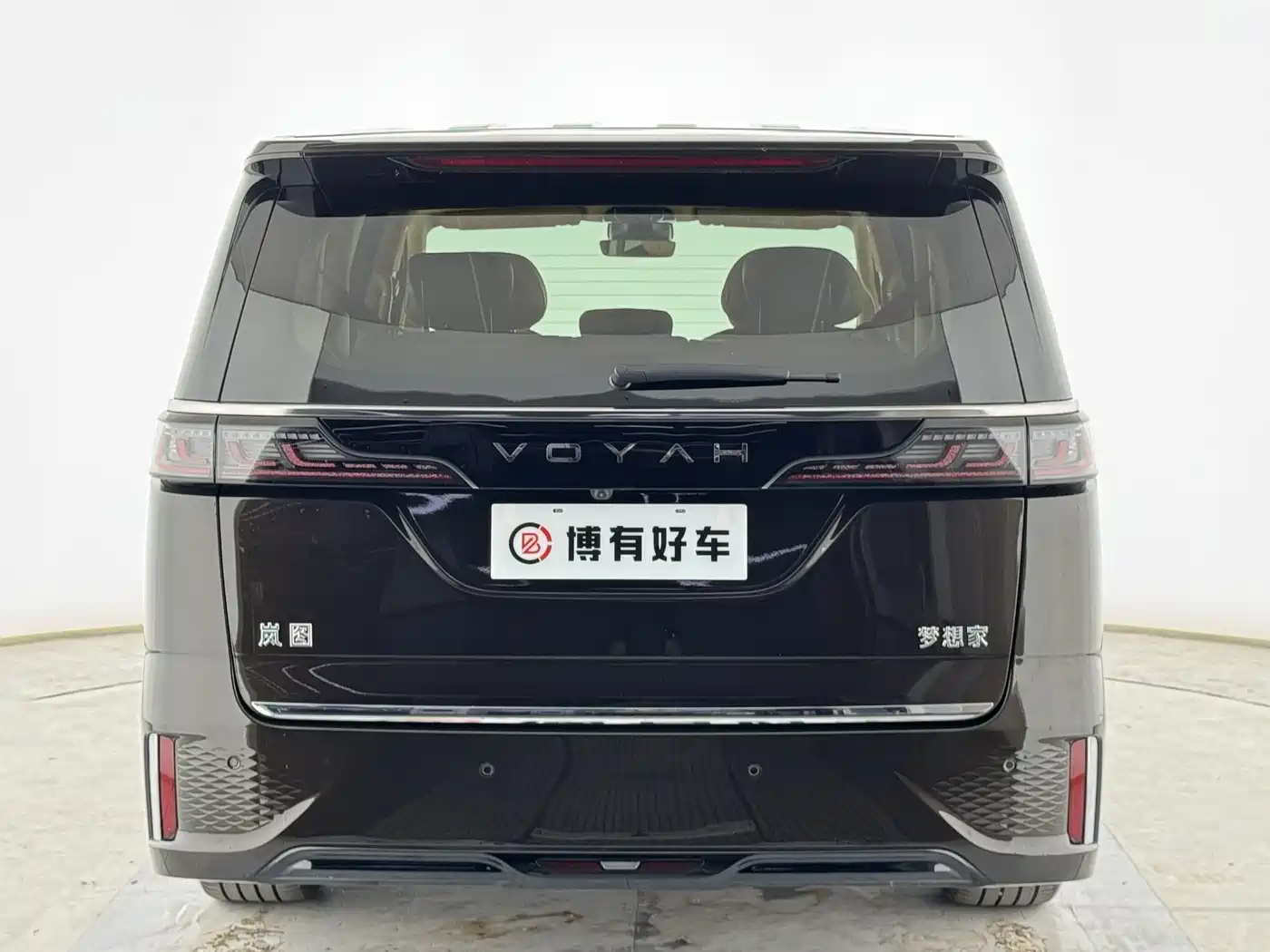 Voyah Auto Voyah Dreamer 2025 PHEV AWD Flagship Kunpeng Edition фото 8