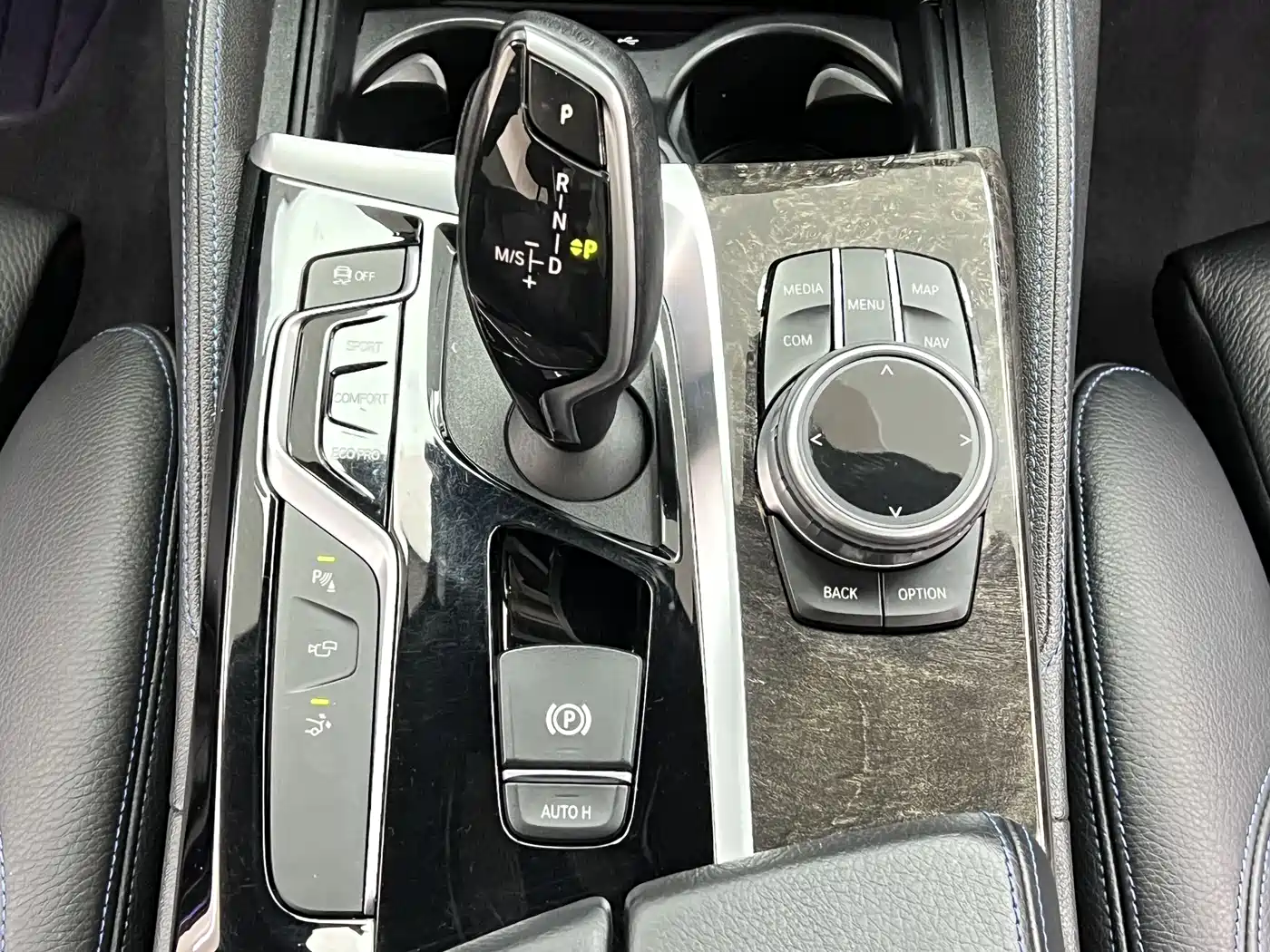 BMW 6 Series GT 2019 630i M Sport Package фото 16