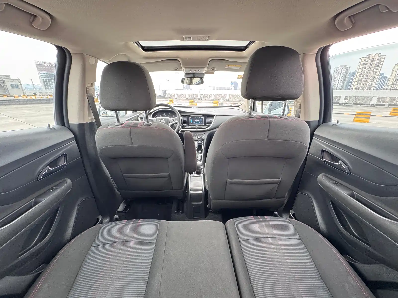 Фото 9 - Buick Encore