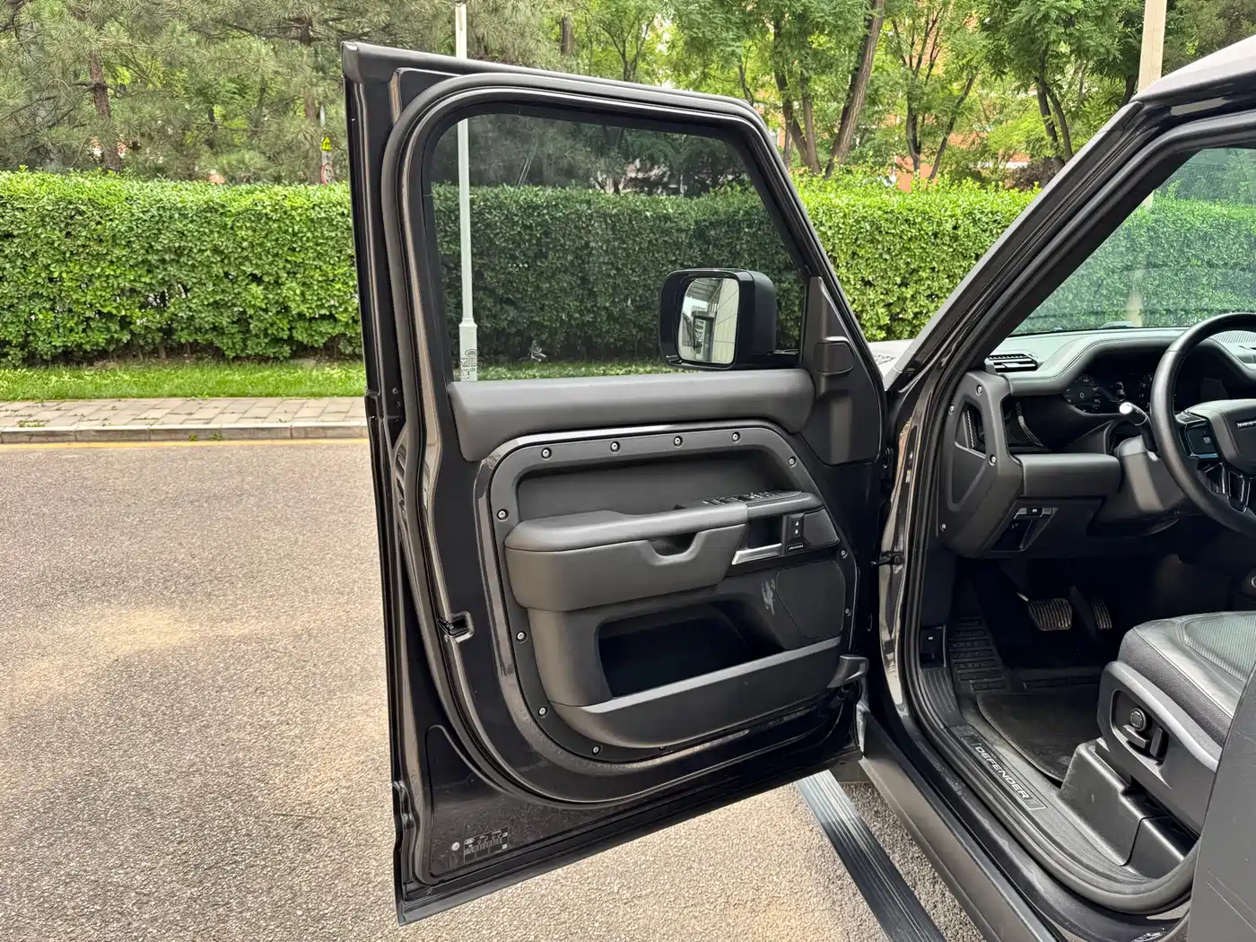 Land Rover Defender 2025 110 3.0T P400 X фото 7
